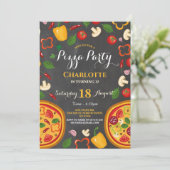 Dîner de fête de pizza Anniversaire Invitation (Debout devant)