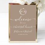 Dîner de répétition mariage Affiche de bienvenue<br><div class="desc">Un simple chic feuillage faux feuillage monogramme grullo répétition dîner panneau de mousse de bienvenue. Facile à personnaliser avec vos détails. Dîner de répétition boho moderne panneau en mousse de bienvenue modifiable, couronnes faire-part de mariage photo, personnalisable, calligraphie police manuscrite, simple, élégant. PERSONNALISATION : Si vous avez besoin d'un design...</div>