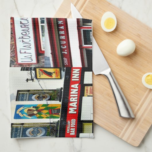 Dingle Pubs, Collage, Irlande, serviette de thé (Quart Plié)