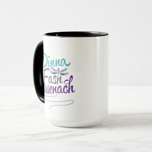 Dinna Fash Sassenach met Dragonfly-Mok Mok (Voorkant links)
