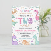 Dinosaur 2e anniversaire Invitation fille Dinosaur (Debout devant)