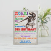 Dinosaur Anniversaire Fête Invitation (Debout devant)
