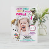 Dinosaur anniversaire invitation photo fille (Debout devant)