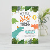 Dinosaur Birthday Invitation Wild Et Three Dino Pa (Debout devant)