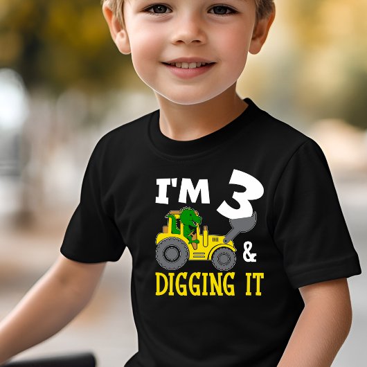 Dinosaur Boys Digging étant trois T-Shirt