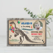 Dinosaur fossiel graffuotfotouitnodiging kaart (Staand voorkant)