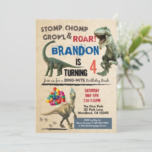 Dinosaur invitation anniversaire (Debout devant)