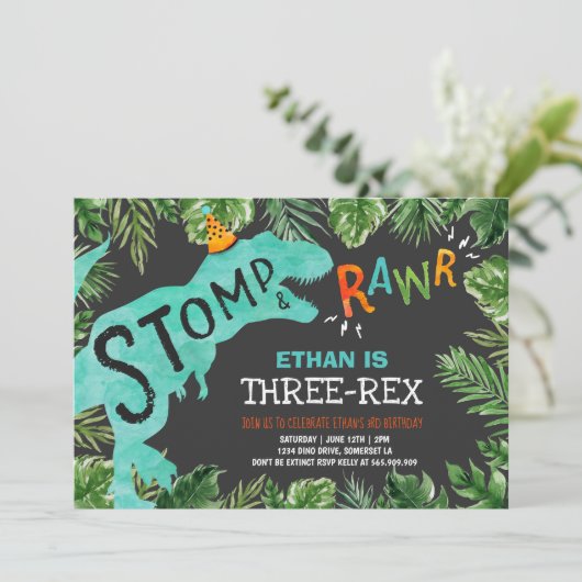 Dinosaur Invitation d'anniversaire à trois rapport (Debout devant)
