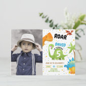 Dinosaur Photo Roar Anniversaire Invitation (Debout devant)