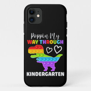 Dinosaur Poppin My Way Through Kindergarten iPhone 11 Hoesje