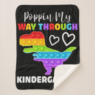 Dinosaur Poppin My Way Through Kindergarten Sherpa Deken