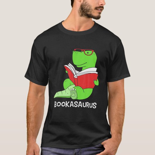 Dinosaur Reading Book Bookasaurus Bookworm T-shirt (Voorkant)