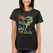 Dinosaur Student Roaring Into 7th Grade First Day  T-shirt (Voorkant)
