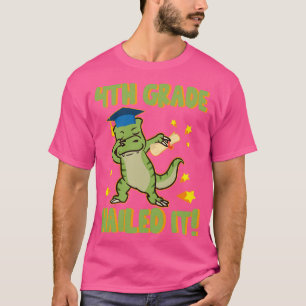 Dinosaurus Senior Dabbing 4e klas genageld het laa T-shirt