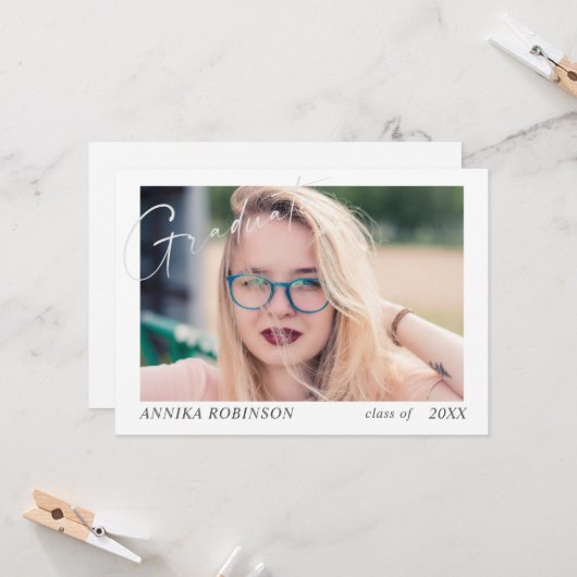 Diploma-uitreiking aankondiging in Modern Script s (Voorkant / Achterkant in situ)