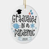 Diplômé dans un ornement de Noël pandémique 2020 (Droite)