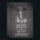 Diplôme de sciences Invitation de la fête de gradu<br><div class="desc">Black Chalkboard Science Degré College Graduation Invitation.</div>