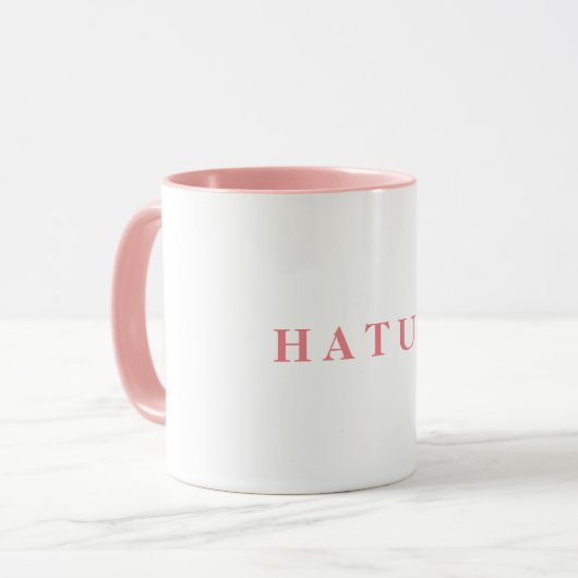 Diriliş Ertuğrul.  La Mug de Hatun (Devant gauche)