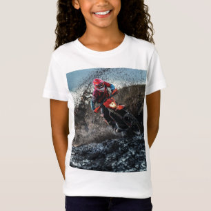 Dirte fietserrider gooit kussen t-shirt