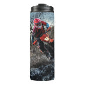 Dirte fietserrider gooit kussen thermosbeker (Voorkant)