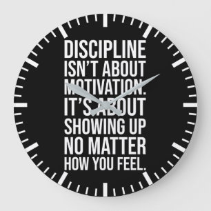 Discipline gaat over opdagen, gym, drukte, grind grote klok