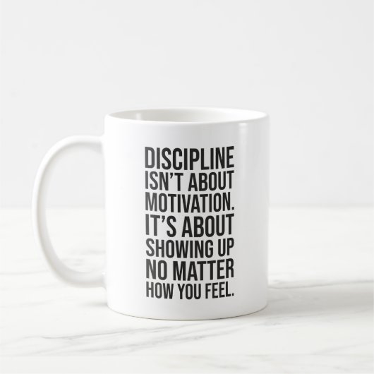 Discipline gaat over opdagen, gym, drukte, grind koffiemok (Links)