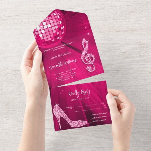 Discobal en hakken roze verjaardag all in one uitnodiging (Afscheurbaar)