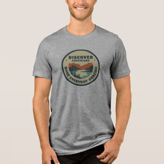 Discover Adventure logo op T-shirt