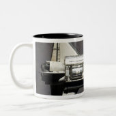 Discovery 2 Space Shuttle Tweekleurige Koffiemok (Links)