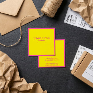 Displaykaart voor oorbellen met felle neonkleuren. vierkante visitekaartjes