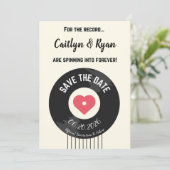Disque vinyle rétro Save the Date – Amateur de mus (Debout devant)