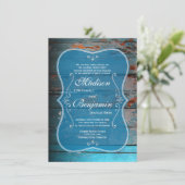 Distressed Blue Wood Rustic Wedding Invitations (Debout devant)
