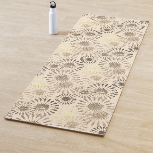 Distressed Floral Burst Beige Abstracte kunst Yogamat (In situ)