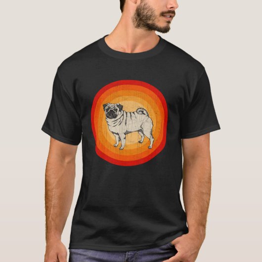 Distressed Pug Dog  Retro Style T-shirt (Voorkant)
