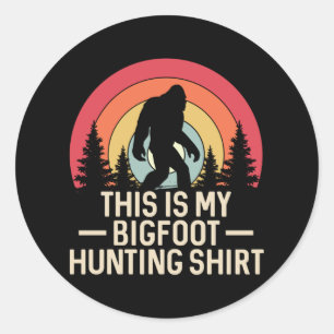 Dit is mijn Bigfoot Hunting Shirt   Bigfoot Retro Ronde Sticker