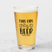 Dit meisje heeft een bier nodig