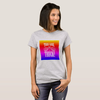 Dit meisje heeft haar truck t-shirt