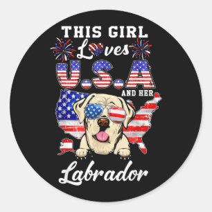 Dit meisje houdt van USA en Labrador Hond 4 juli L Ronde Sticker