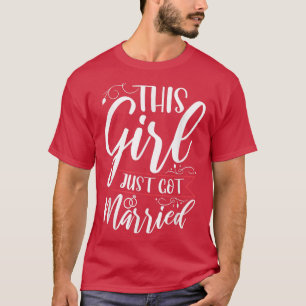 Dit meisje is net getrouwd, net getrouwd met Bride T-shirt