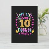 Dit meisje is nu 10 Dubbele cijfers Tie Dye Kaart (Staand voorkant)