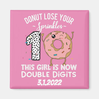 Dit meisje is nu 10e verjaardag met twee cijfers magneet