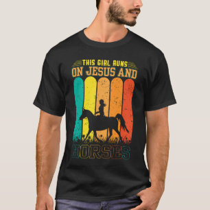 Dit meisje loopt op Jezus en paarden T-shirt