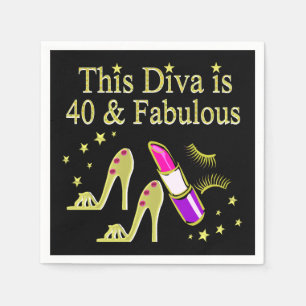 DIVA IS 40 EN FANTASTISCH GOUDEN HOGE HAK ONTWERP SERVETTEN