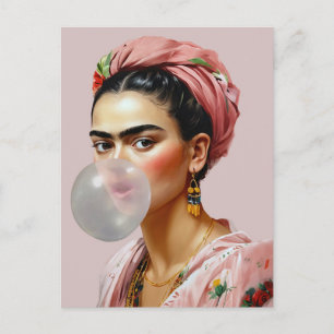 Diva met bloemensjaal die bubbelgom blaast briefkaart