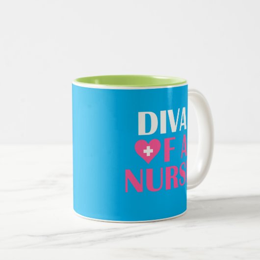 "DIVA OF A NURSE" CAFÉ MUG à deux tons (Devant droit)