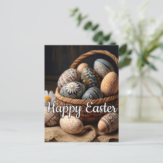 Diverse decoratieve paaseieren in een mand briefkaart (Staand voorkant)