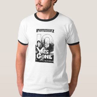 Dix ans allés mangent votre T-shirt périodique