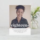 Dix-huit Coeurs Photo Anniversaire Invitation (Debout devant)