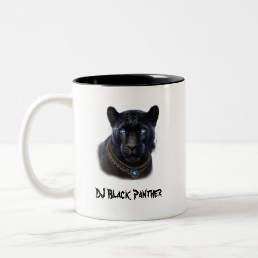 DJ Black Panther mok (Links)