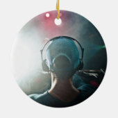 DJ dacht: Uitzicht achter dj Booth met Platenspele Keramisch Ornament (Achterkant)